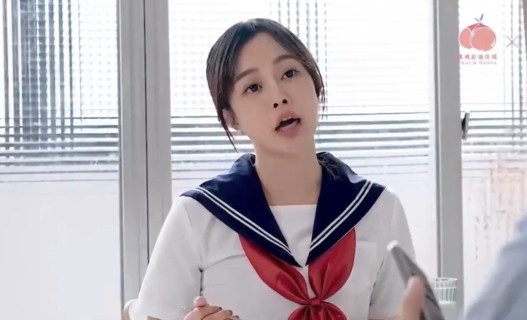 Phang Con Gái Vì Nhầm Tưởng Vợ Cosplay Để Gia Tăng Kích Thích